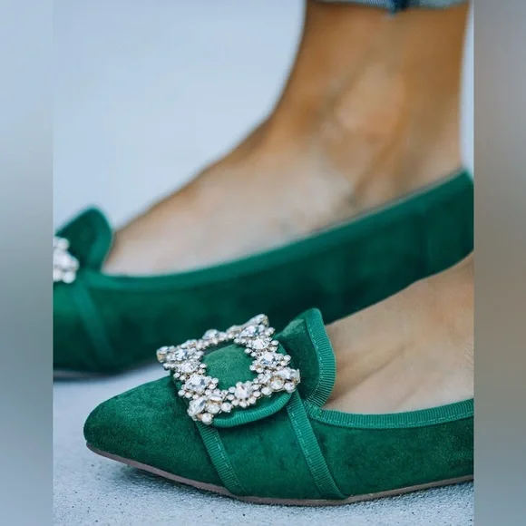 BEAUTIFUL SUEDE FLATS WITH BLING    NEW IN BOX - Picture 2 of 11